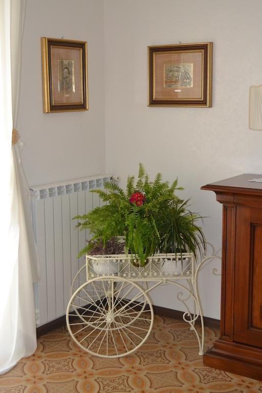 Bed & Breakfast Marena Sant'Agata Li Battiati Exterior photo