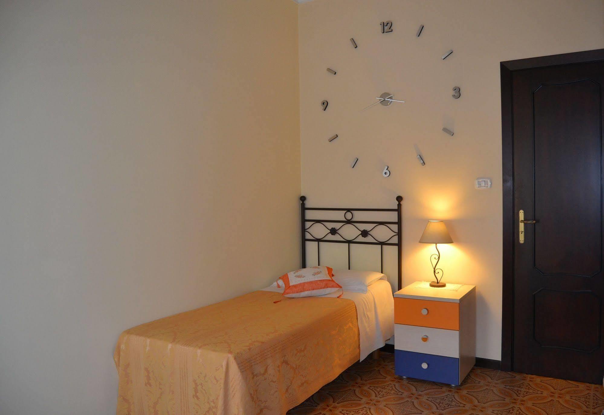 Bed & Breakfast Marena Sant'Agata Li Battiati Exterior photo