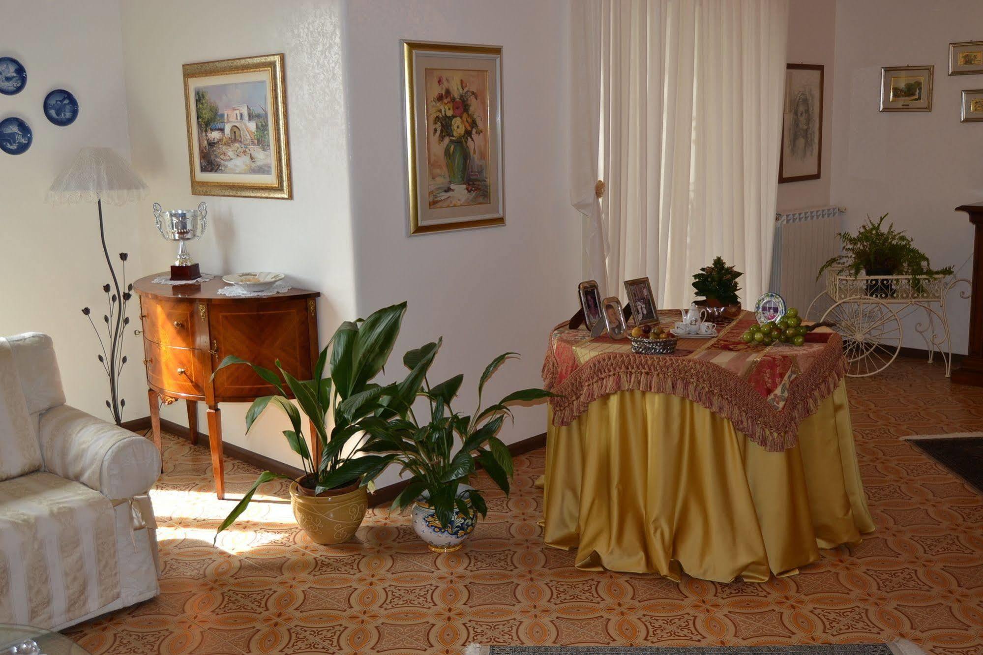 Bed & Breakfast Marena Sant'Agata Li Battiati Exterior photo