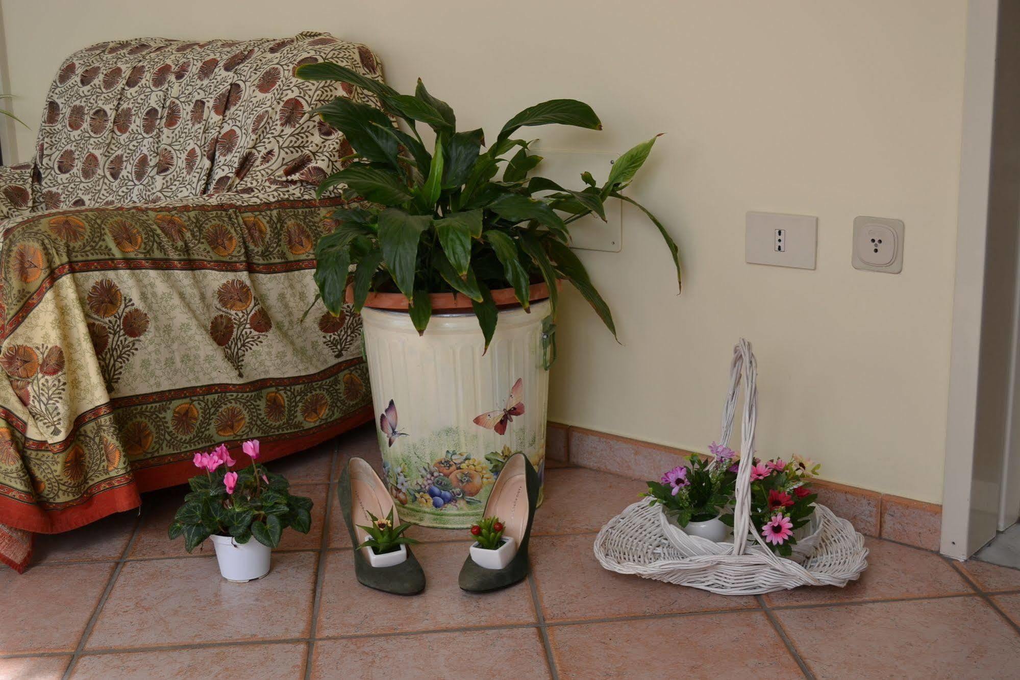 Bed & Breakfast Marena Sant'Agata Li Battiati Exterior photo